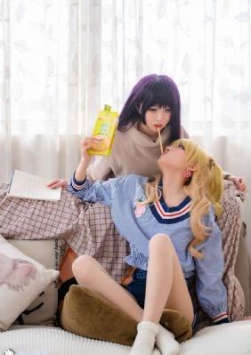 比基尼美女