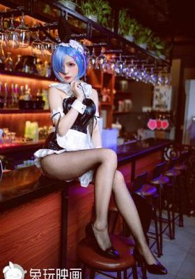 辘轳女人和井